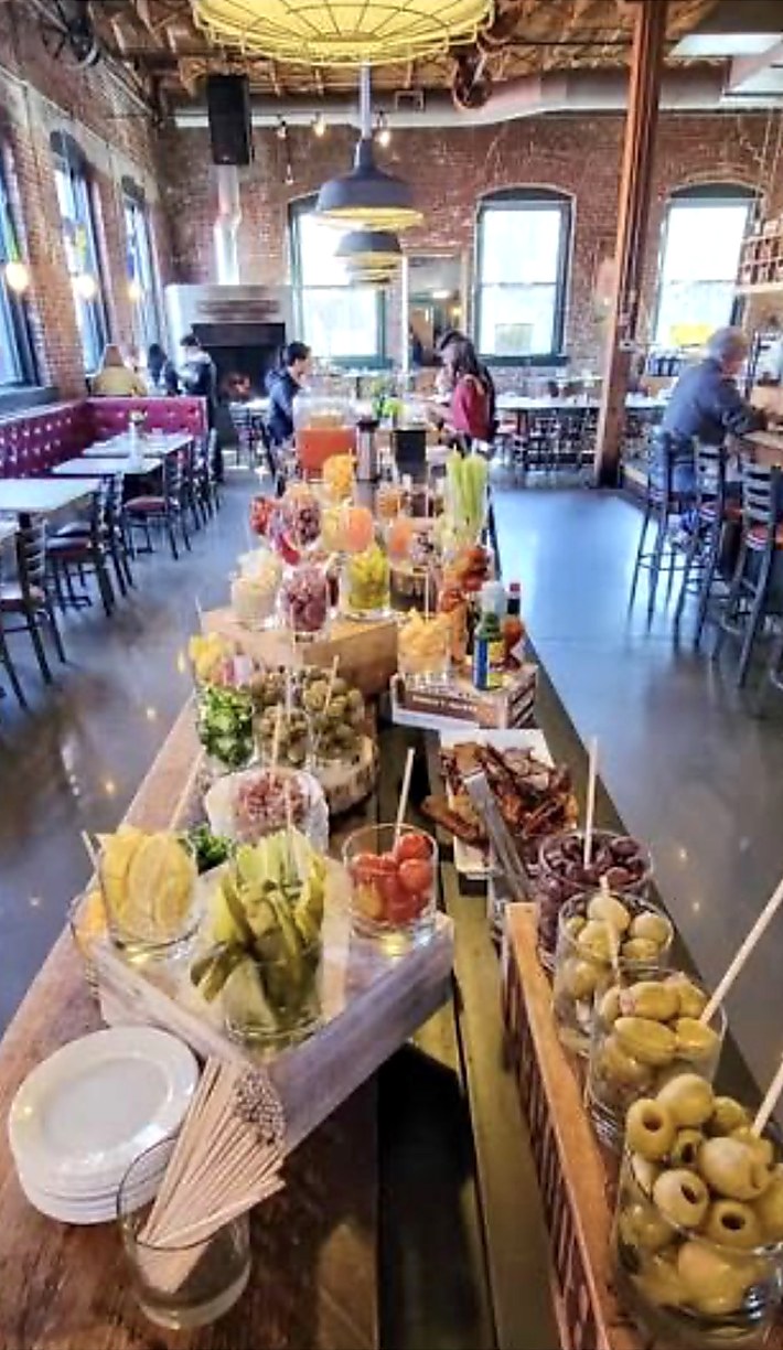 SqWires brunch table and buffet